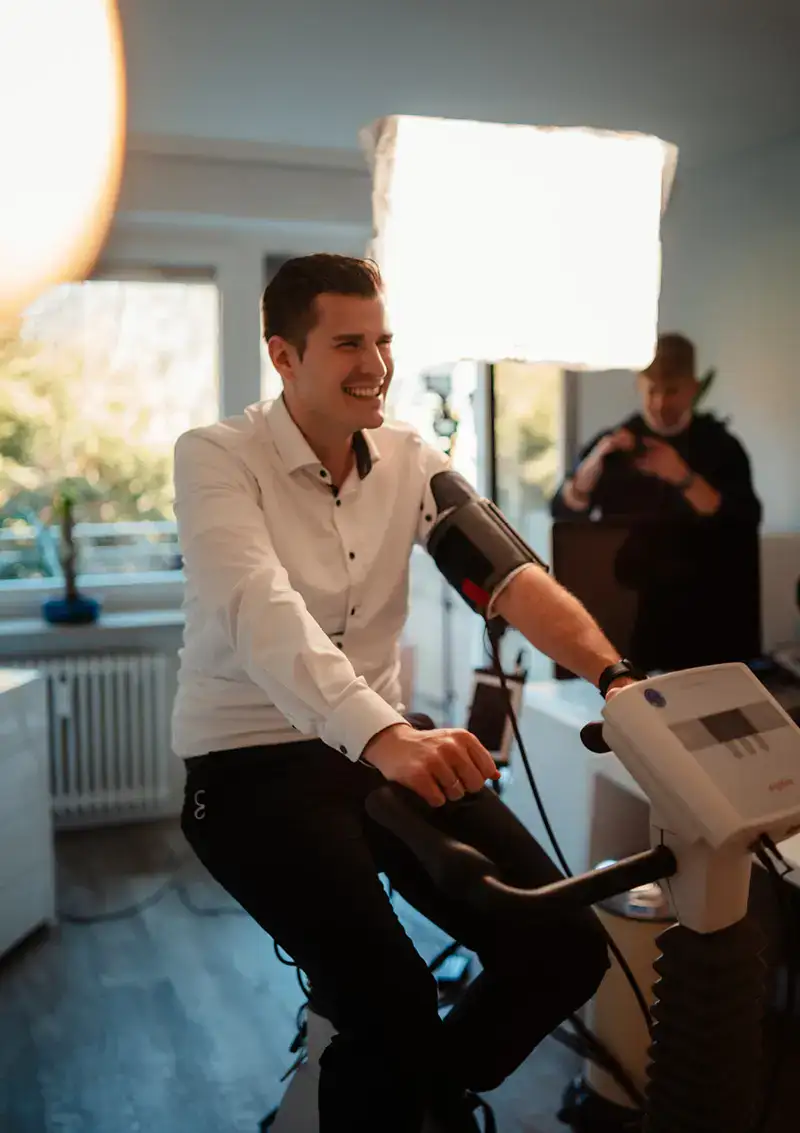 Hausarztpraxis am Romanplatz – Empfang & Wartebereich